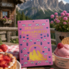 assaporto delle Dolomiti originale Light Hunter Passaporto delle Dolomiti originale Light Hunter fotografato con dolci tipici torta ai frutti di bosco.